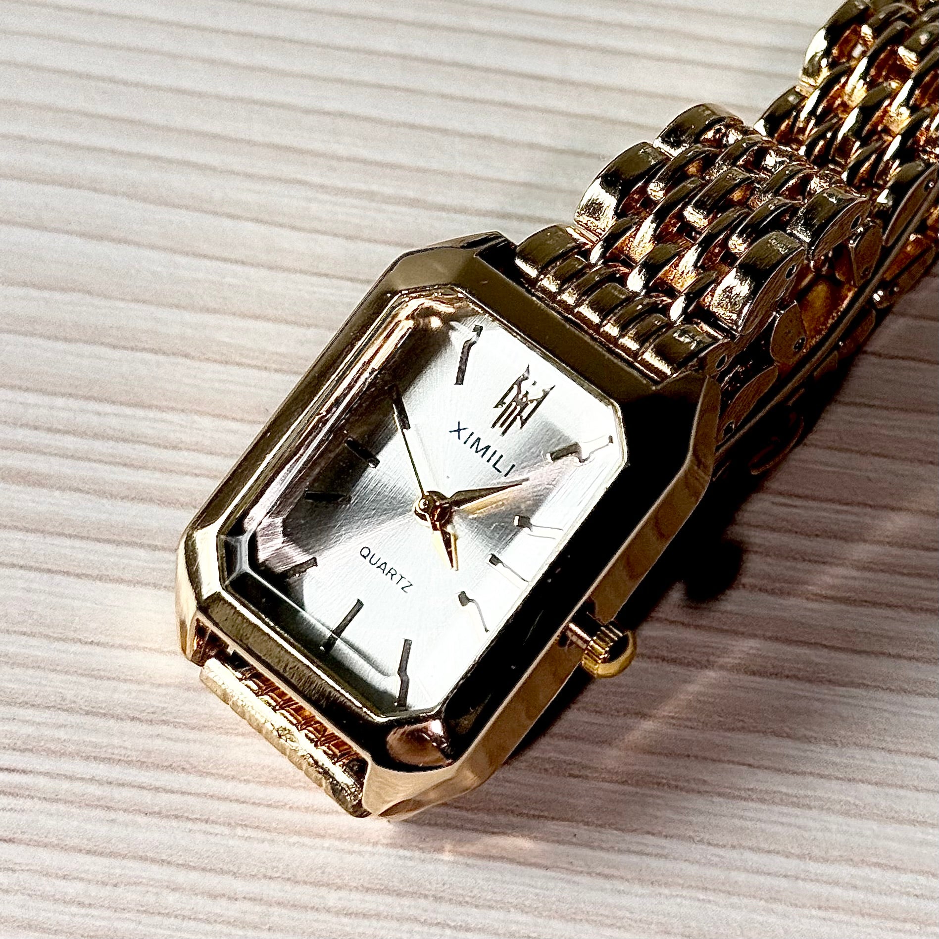 Lumière – Gold Square Dial Watch for Women